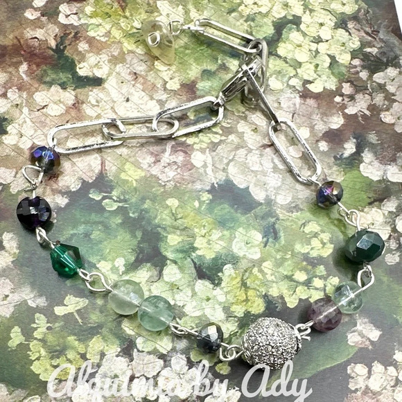 Green fluorite dainty gold hoops minimalist /Hope and positivity - Picture 9 of 11